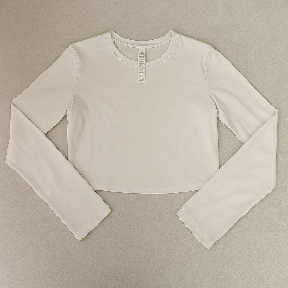 ALO Yoga  Fitted Long Sleeve Crop